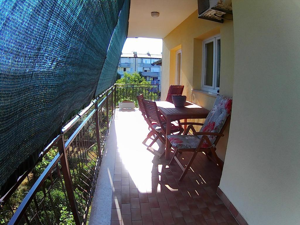 Lea Apartment Umag Exterior photo